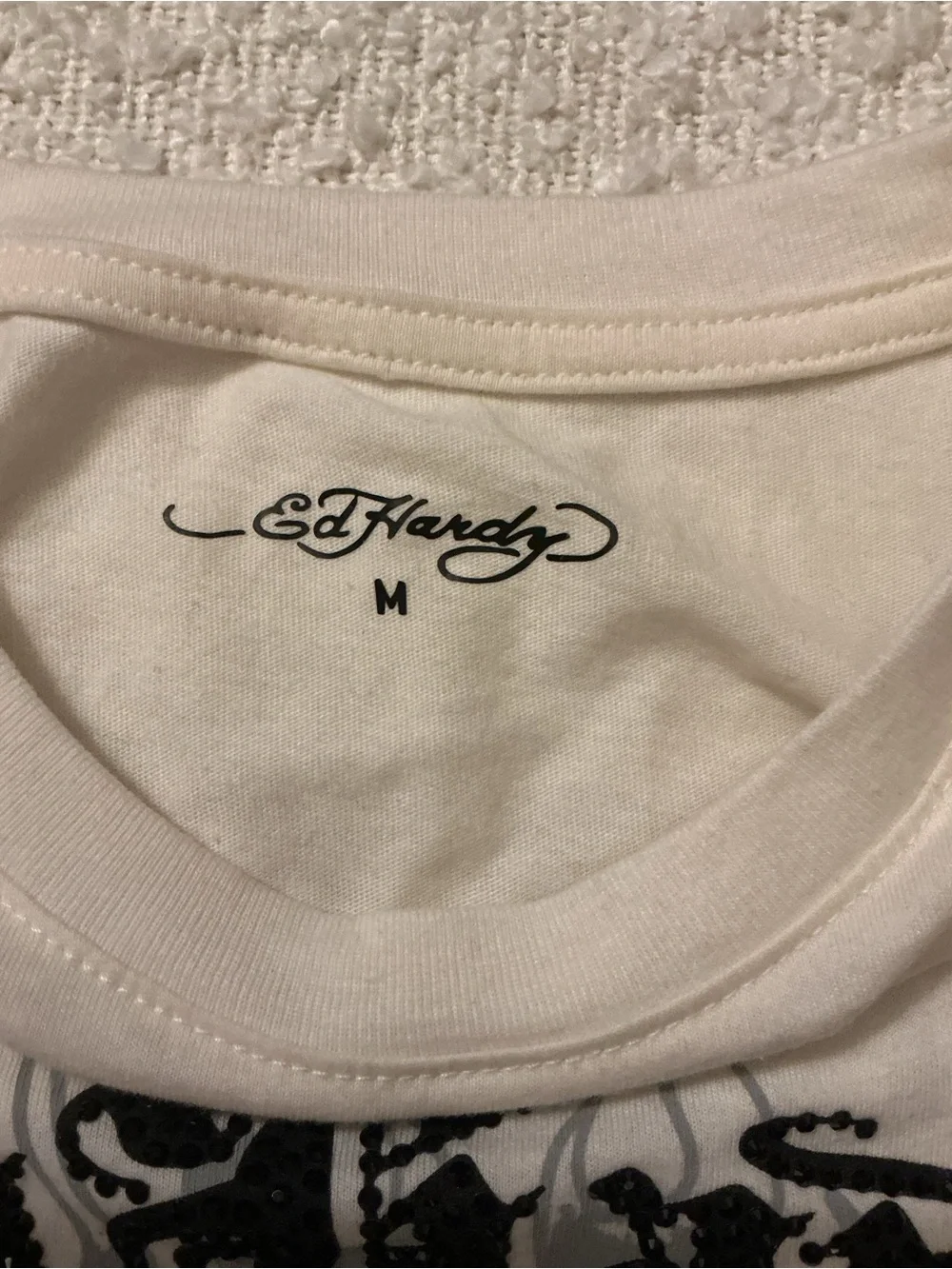 Ed Hardy White Short-Sleeve Tee with Red Heart Tattoo Graphic - Picture 2 of 3